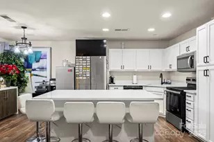 921 Pelican Bay Dr, Pineville, NC 28134 - Photo 11