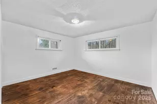 326 Neal Dr, Charlotte, NC 28213 - Photo 13