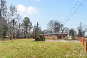 326 Neal Dr, Charlotte, NC 28213 - Photo 17