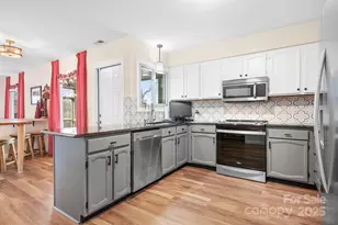 9044 Spanish Wells Ct, Tega Cay, SC 29708 - Photo 13