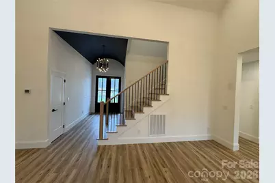 112 Wexford Pointe #5, Hickory, NC 28601 - Photo 3