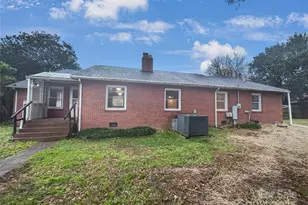 2009 Hickory Grove Rd, Gastonia, NC 28056 - Photo 5