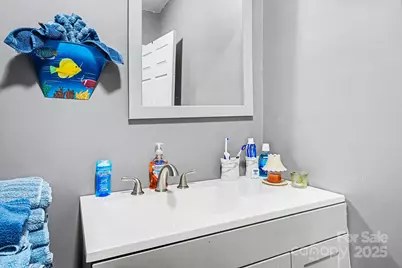 109 S Austin Street, Maxton, NC 28364 - Photo 13