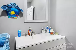 109 S Austin St, Maxton, NC 28364 - Photo 13