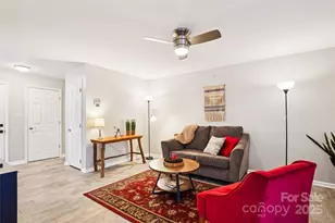 9208 Kings Canyon Dr, Charlotte, NC 28210 - Photo 5