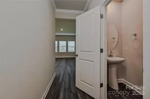 1313 30th St Ln NE, Conover, NC 28613 - Photo 3