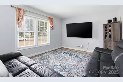 4417 Oak Drive, Charlotte, NC 28269 - Photo 5