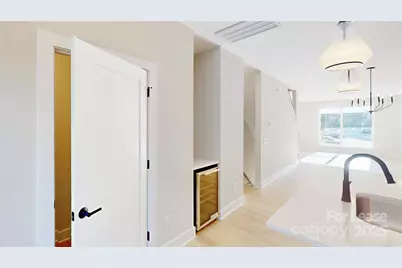 407 Devender Lane, Charlotte, NC 28217 - Photo 5