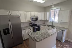 1741 Wilburn Park Dr, Charlotte, NC 28269 - Photo 3