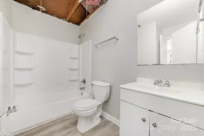 9926 Rockmeadow Drive, Charlotte, NC 28216 - Photo 11