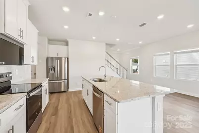 1305 30th Street Lane NE, Conover, NC 28613 - Photo 9