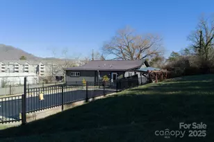 206 Martin Rd, Swannanoa, NC 28778 - Photo 5