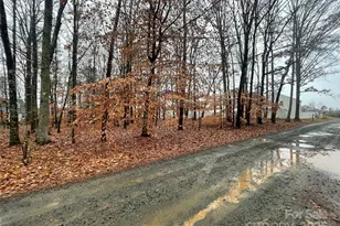 8225 Teeter Dr, Charlotte, NC 28215 - Photo 9