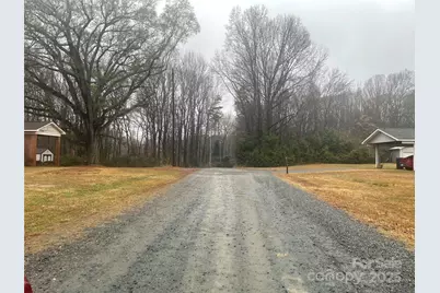 8225 Teeter Drive, Charlotte, NC 28215 - Photo 19