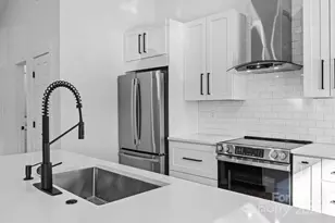 8625 Cedarbrook Dr, Charlotte, NC 28215 - Photo 19