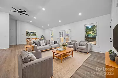 8625 Cedarbrook Drive, Charlotte, NC 28215 - Photo 11