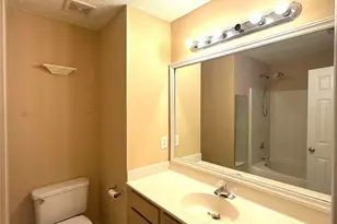 1515 Sylvia Ct, Charlotte, NC 28205 - Photo 9