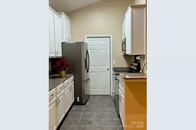 2000 Olde Eastwood Village Boulevard #305, Asheville, NC 28803 - Photo 5