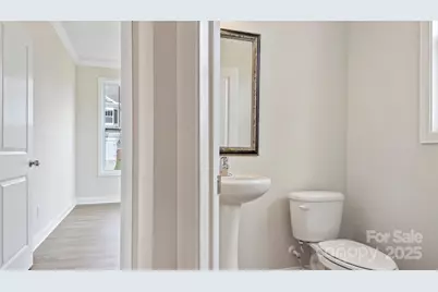 366 Creekview Road, Hendersonville, NC 28792 - Photo 17