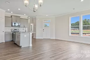 366 Creekview Rd, Hendersonville, NC 28792 - Photo 9