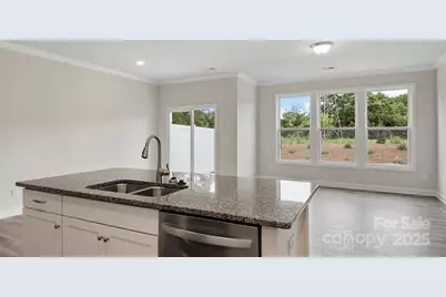 375 Creekview Road, Hendersonville, NC 28792 - Photo 5