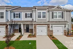 375 Creekview Rd, Hendersonville, NC 28792 - Photo 1