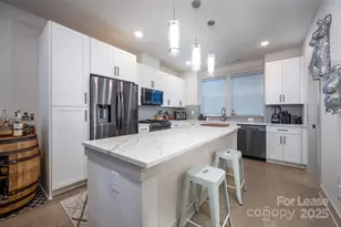 1033 Wesley Terrace Ave, Charlotte, NC 28208 - Photo 3