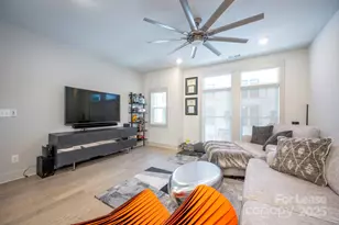 1033 Wesley Terrace Ave, Charlotte, NC 28208 - Photo 11