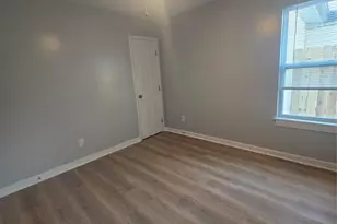 3100 Dawnshire Ave, Charlotte, NC 28216 - Photo 9