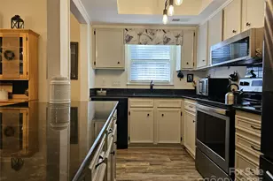 11105 Silkwood Ct, Charlotte, NC 28226 - Photo 5