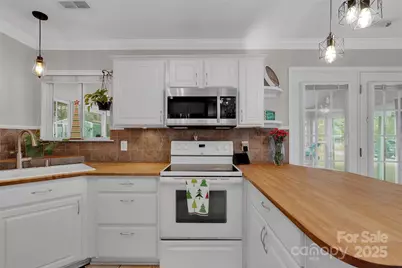 3007 Wyntree Court, Matthews, NC 28104 - Photo 9