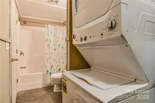 543 College St, Asheville, NC 28801 - Photo 13