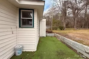 104 Price St, Mount Holly, NC 28120 - Photo 33