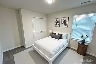 578 30th Ave Cir NE, Hickory, NC 28601 - Photo 9