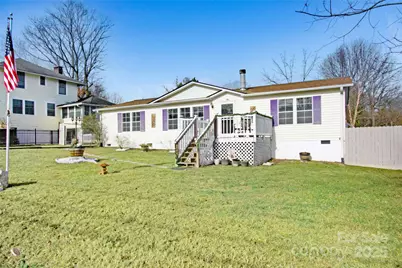 110 Pinellas Street, Hendersonville, NC 28791 - Photo 3