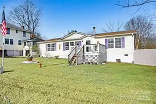 110 Pinellas St, Hendersonville, NC 28791 - Photo 3