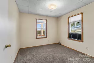 503 Old Hendersonville Hwy, Brevard, NC 28712 - Photo 9