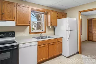 503 Old Hendersonville Hwy, Brevard, NC 28712 - Photo 7