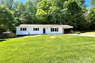 276 Country Club Rd, Wilkesboro, NC 28697 - Photo 1