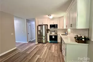 276 Country Club Rd, Wilkesboro, NC 28697 - Photo 3