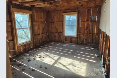 28 Pearl Street, Black Mountain, NC 28711 - Photo 5