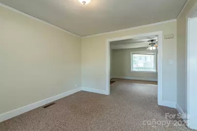 333 Richmond Avenue, Swannanoa, NC 28778 - Photo 17