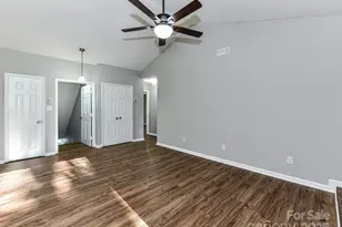 5234 Amity Springs Dr, Charlotte, NC 28212 - Photo 9