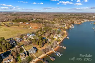 124 Bentley Ct, Troutman, NC 28166 - Photo 5