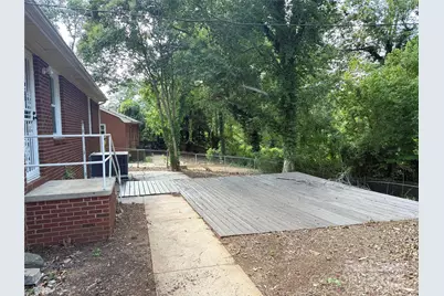 3900 Crestridge Drive, Charlotte, NC 28217 - Photo 9