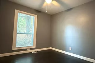 3900 Crestridge Dr, Charlotte, NC 28217 - Photo 5