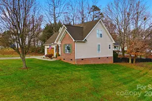 122 Valley Glen Dr, Troutman, NC 28166 - Photo 5