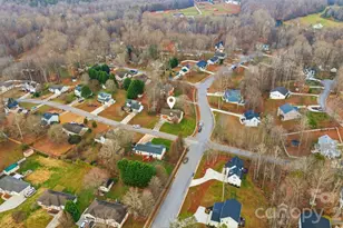 122 Valley Glen Dr, Troutman, NC 28166 - Photo 11