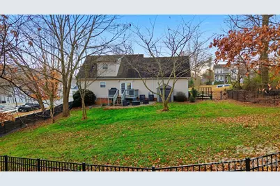 122 Valley Glen Drive, Troutman, NC 28166 - Photo 9