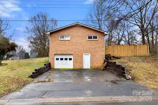 7047 Cheyenne Dr, Charlotte, NC 28262 - Photo 25